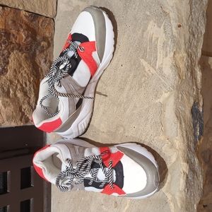 JustFab Lynette sneakers